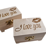 Houten kistje "I love you" incl. 2 geurblokjes