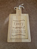 Multi serveerplank/ tapasplank bamboe "Every moment matters"